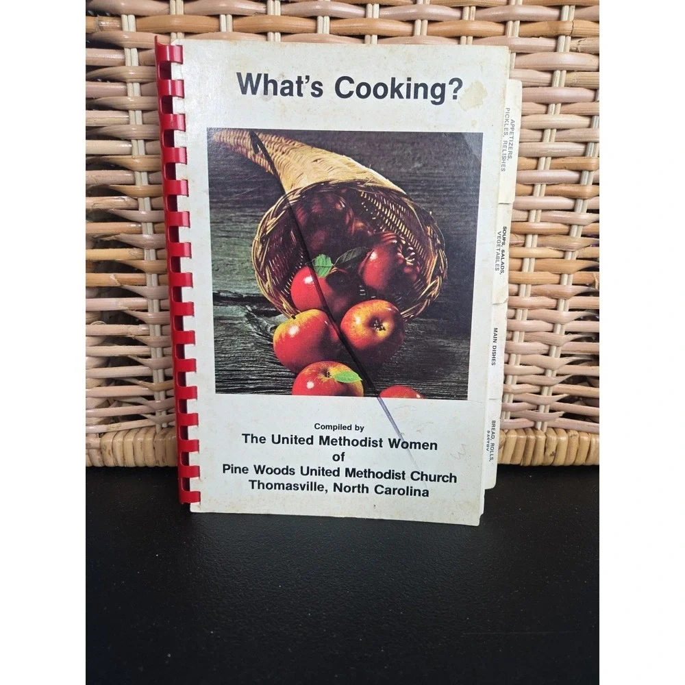 Pine‎ Woods United Methodist Church Cookbook Thomasville, North Carolina 1980